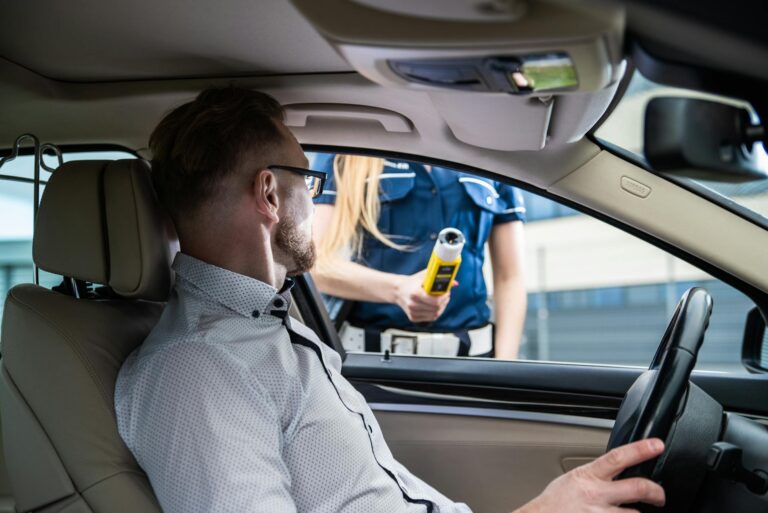 Alcool au volant : taux, sanctions et recours selon le type d'infraction - Photo par Łukasz Promiler